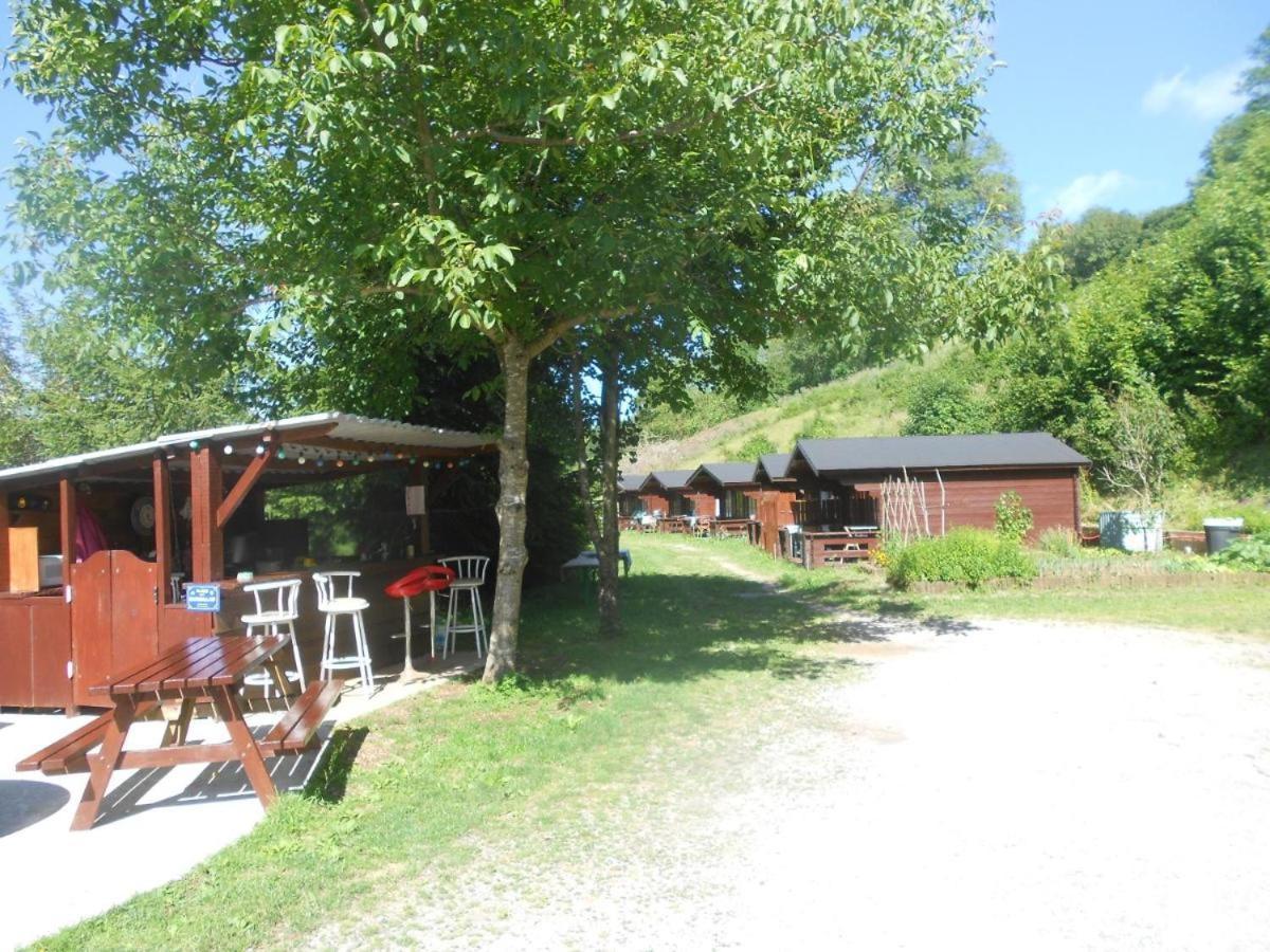 "Le Maloya" Chalets Independants -Chambre Balneo - Relais Motards Lacaune Buitenkant foto