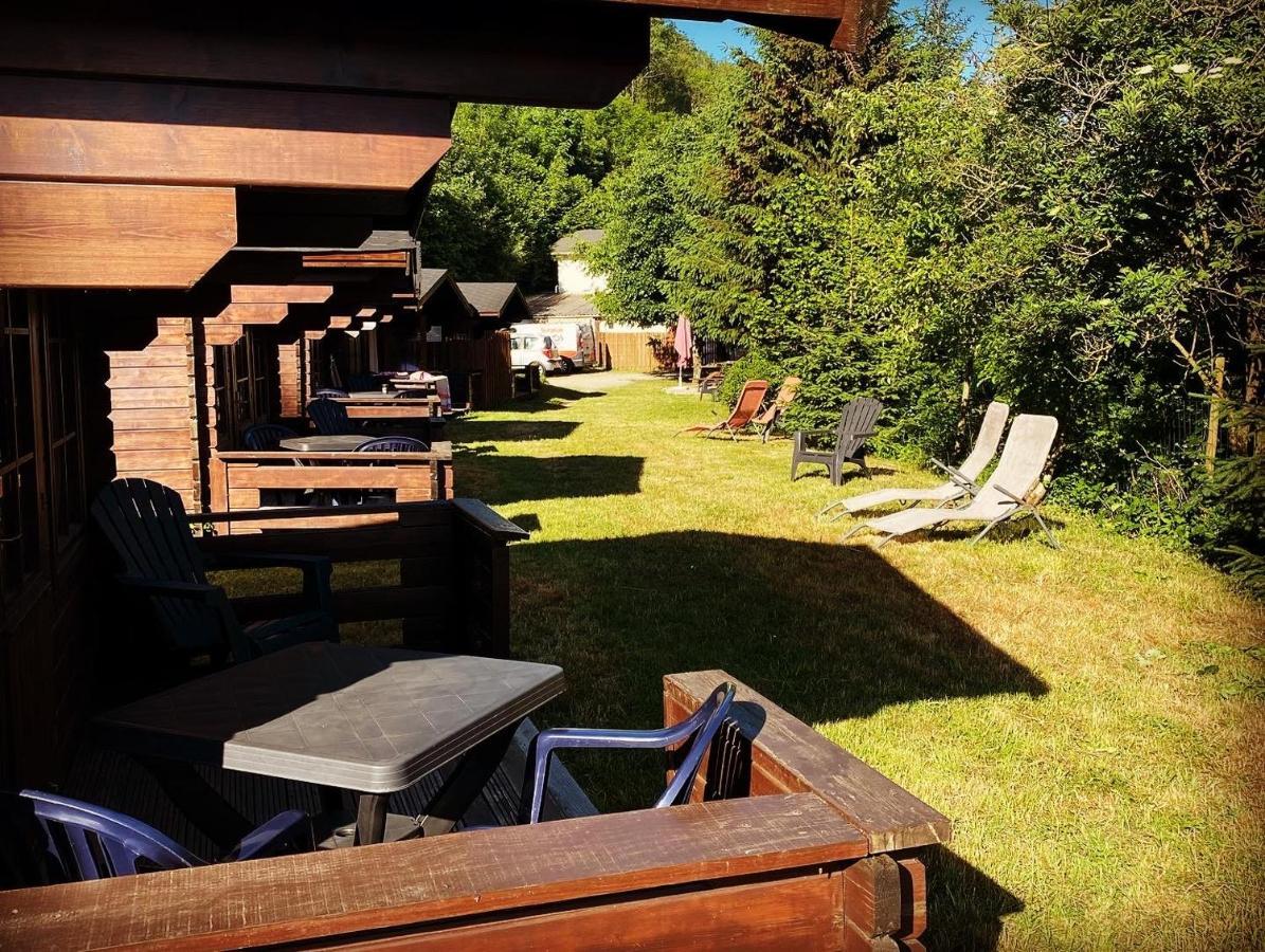 "Le Maloya" Chalets Independants -Chambre Balneo - Relais Motards Lacaune Buitenkant foto