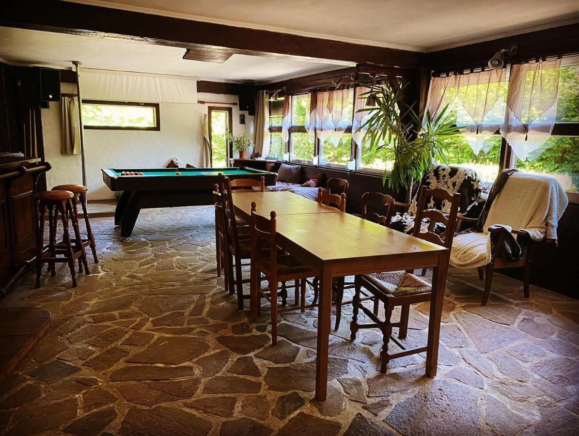 "Le Maloya" Chalets Independants -Chambre Balneo - Relais Motards Lacaune Buitenkant foto