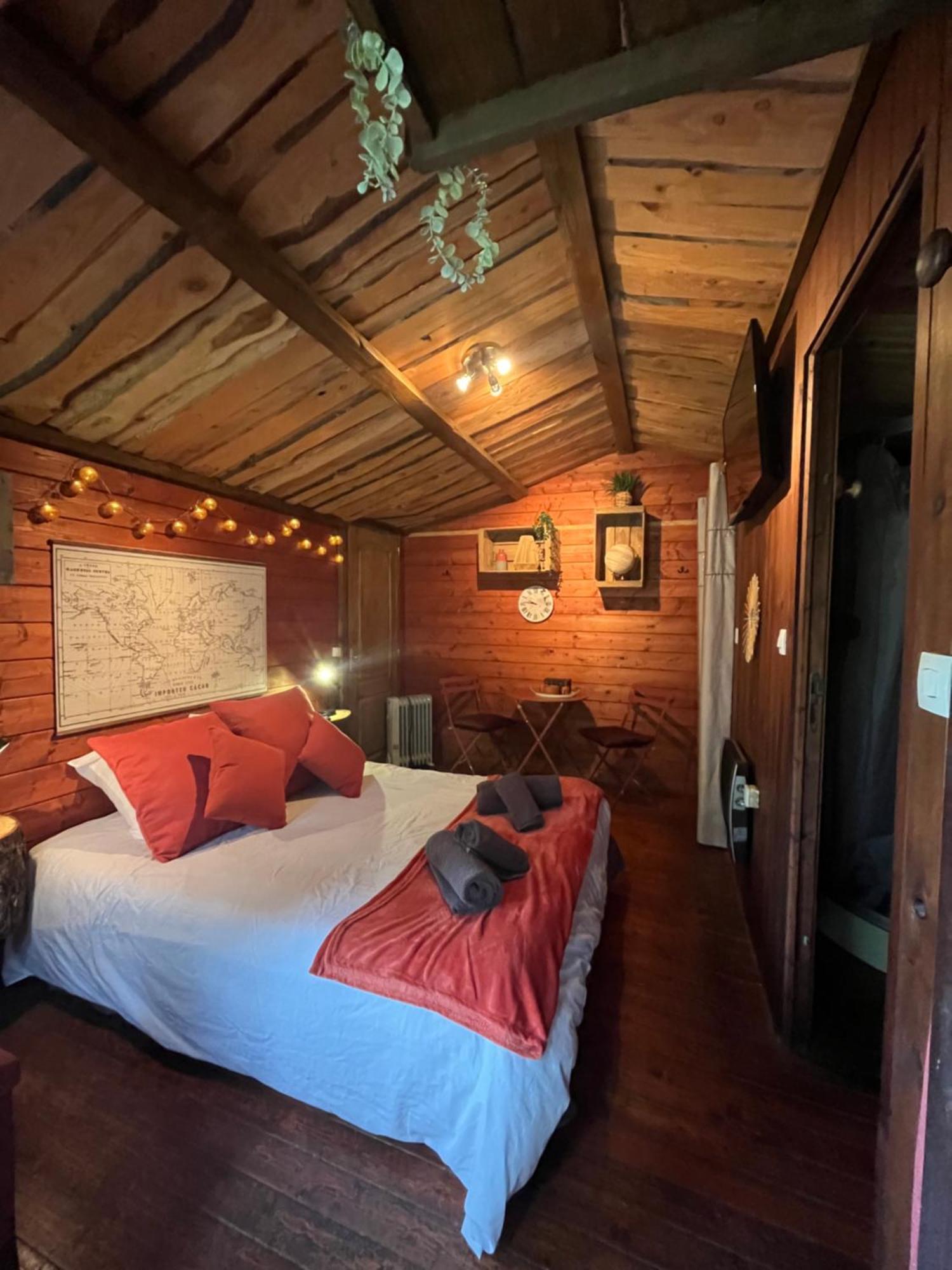 "Le Maloya" Chalets Independants -Chambre Balneo - Relais Motards Lacaune Buitenkant foto