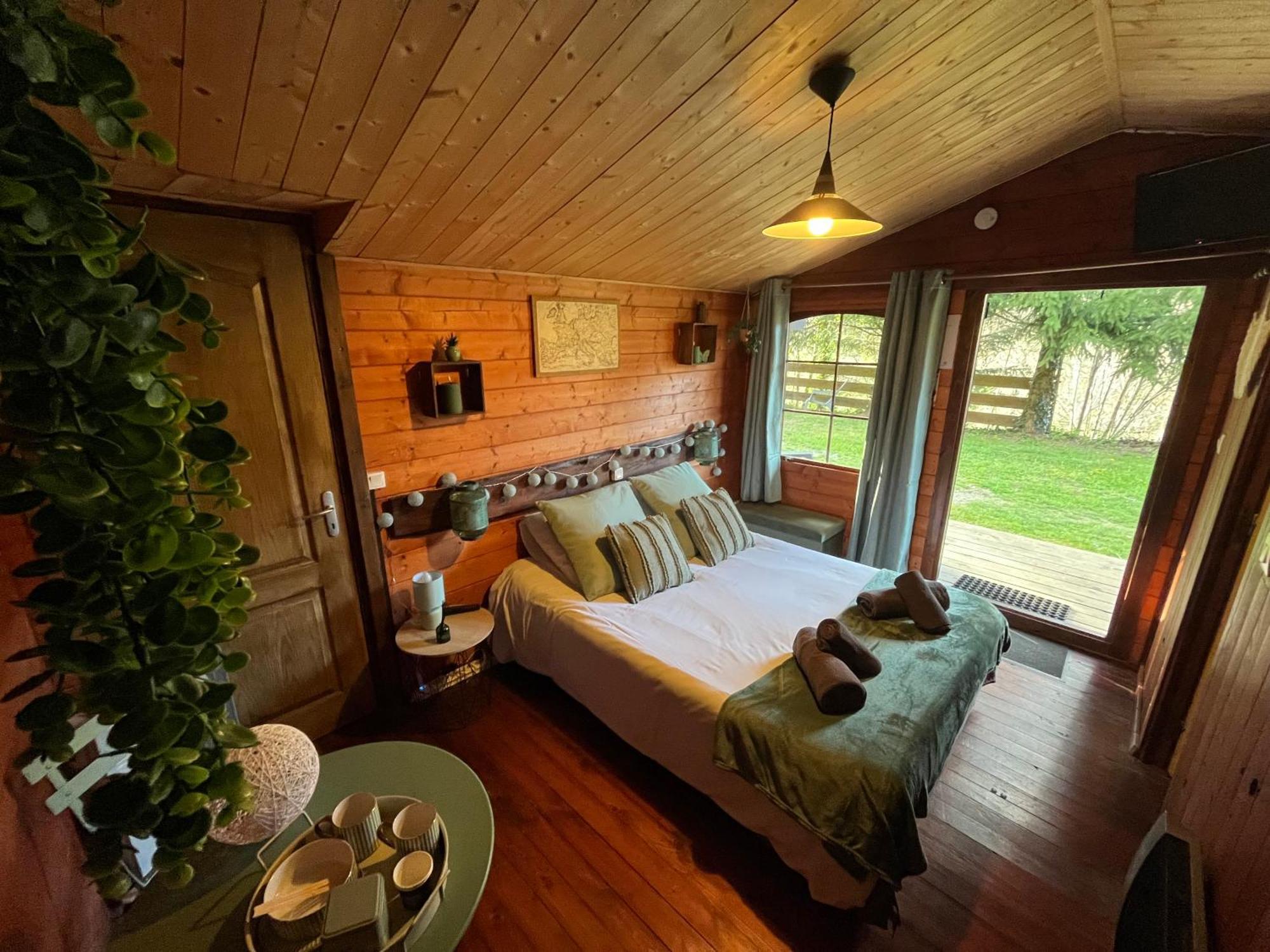 "Le Maloya" Chalets Independants -Chambre Balneo - Relais Motards Lacaune Buitenkant foto