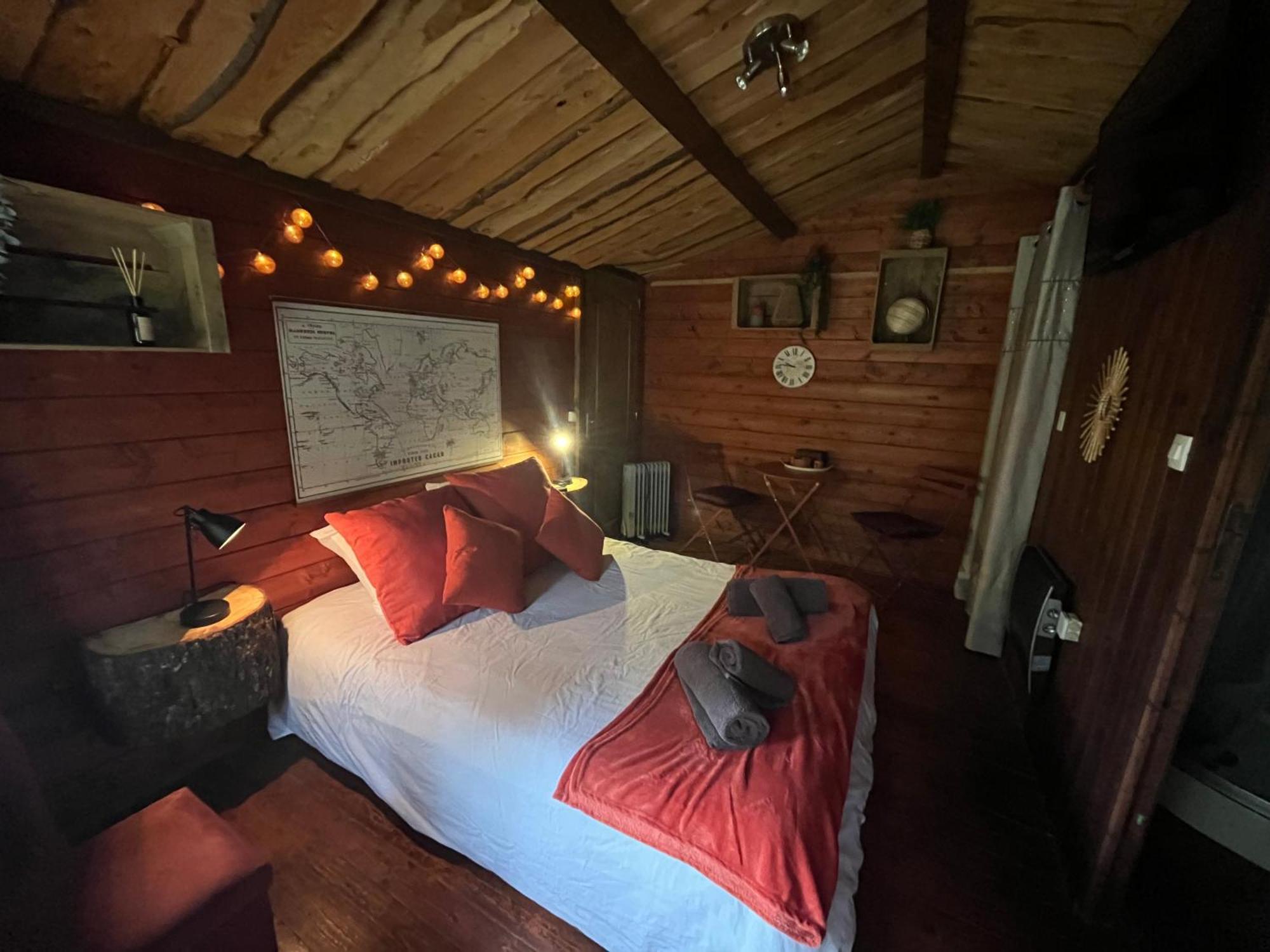 "Le Maloya" Chalets Independants -Chambre Balneo - Relais Motards Lacaune Buitenkant foto