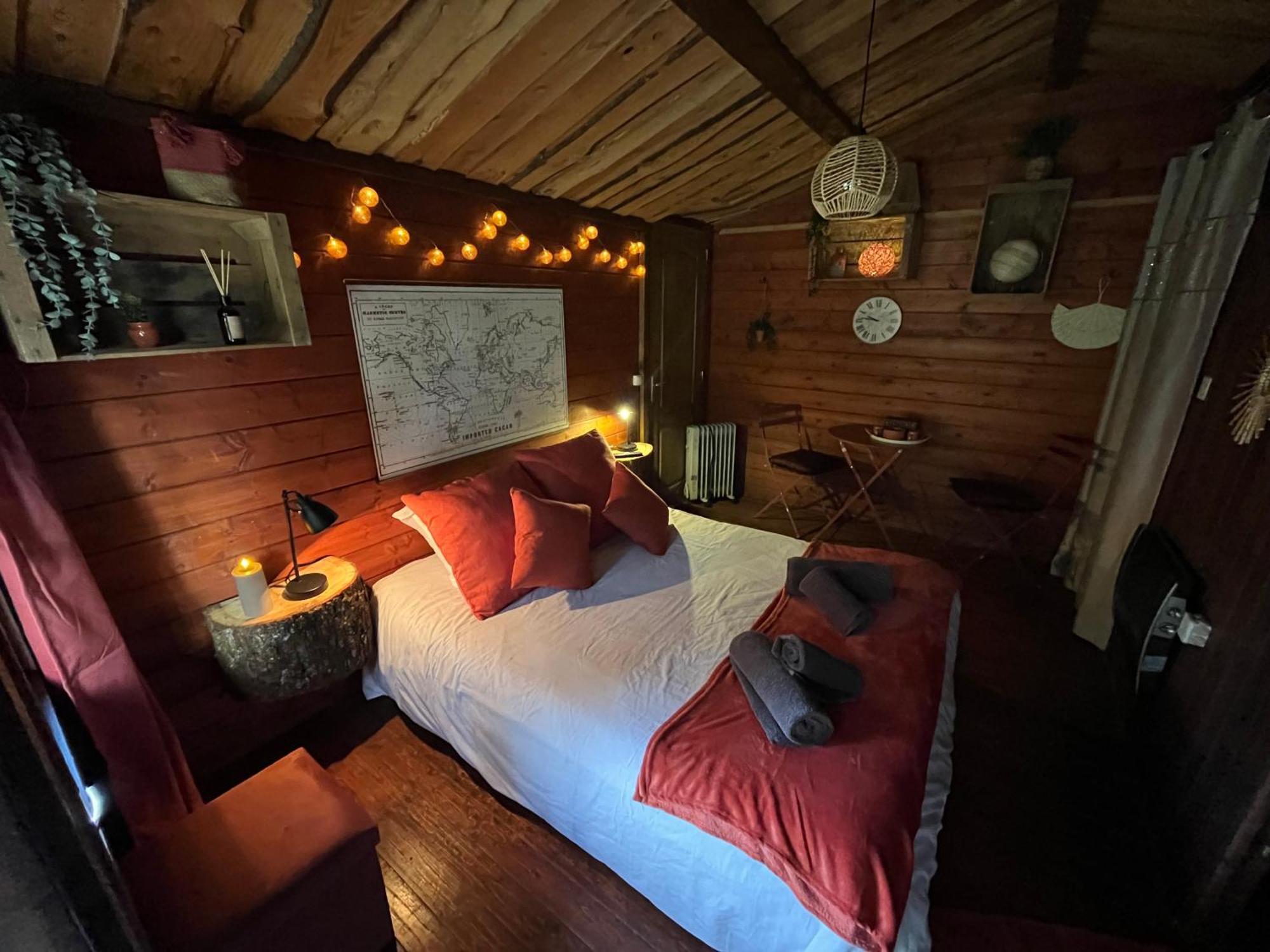 "Le Maloya" Chalets Independants -Chambre Balneo - Relais Motards Lacaune Buitenkant foto