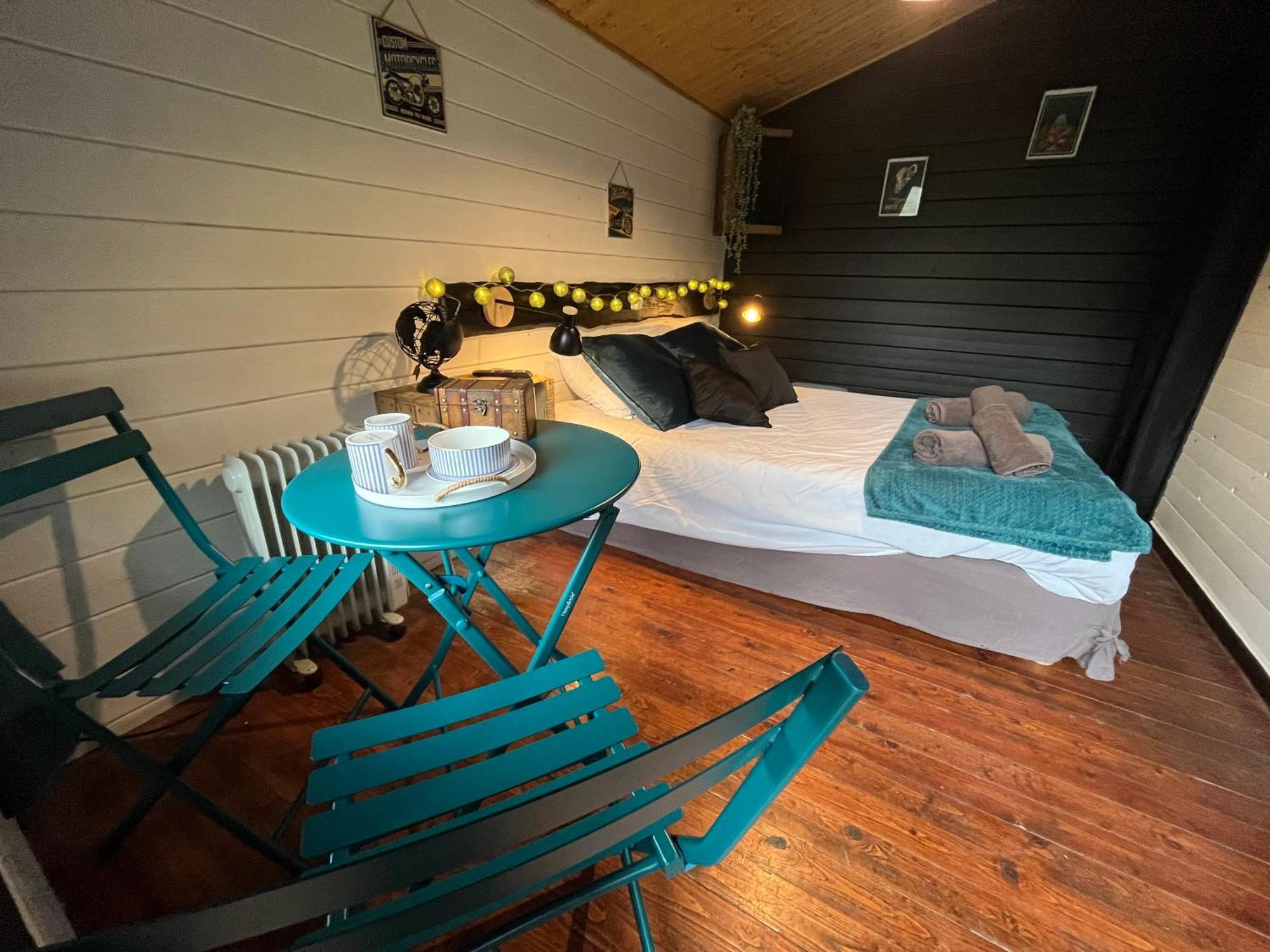 "Le Maloya" Chalets Independants -Chambre Balneo - Relais Motards Lacaune Buitenkant foto